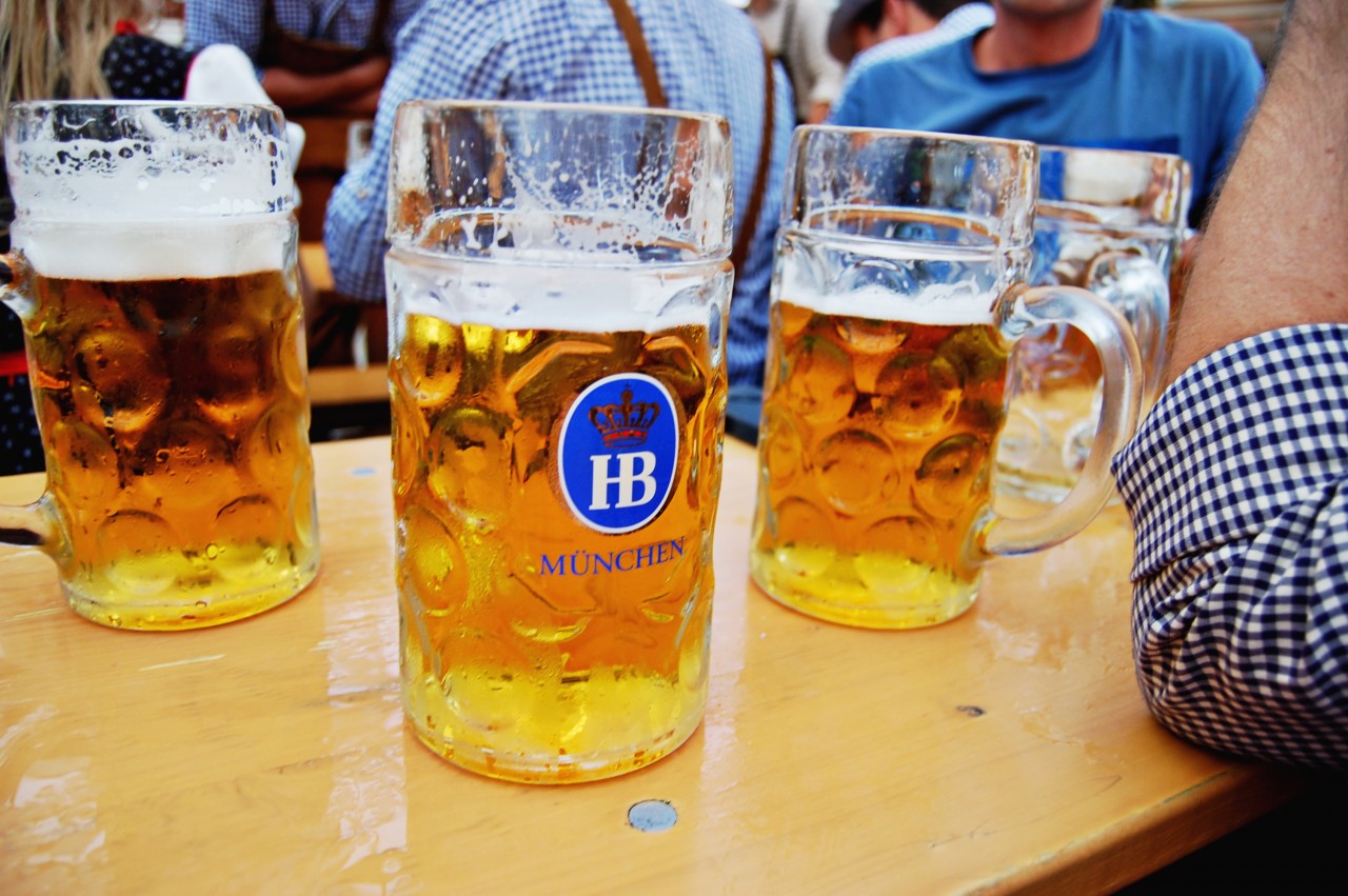 beer-at-oktoberfest