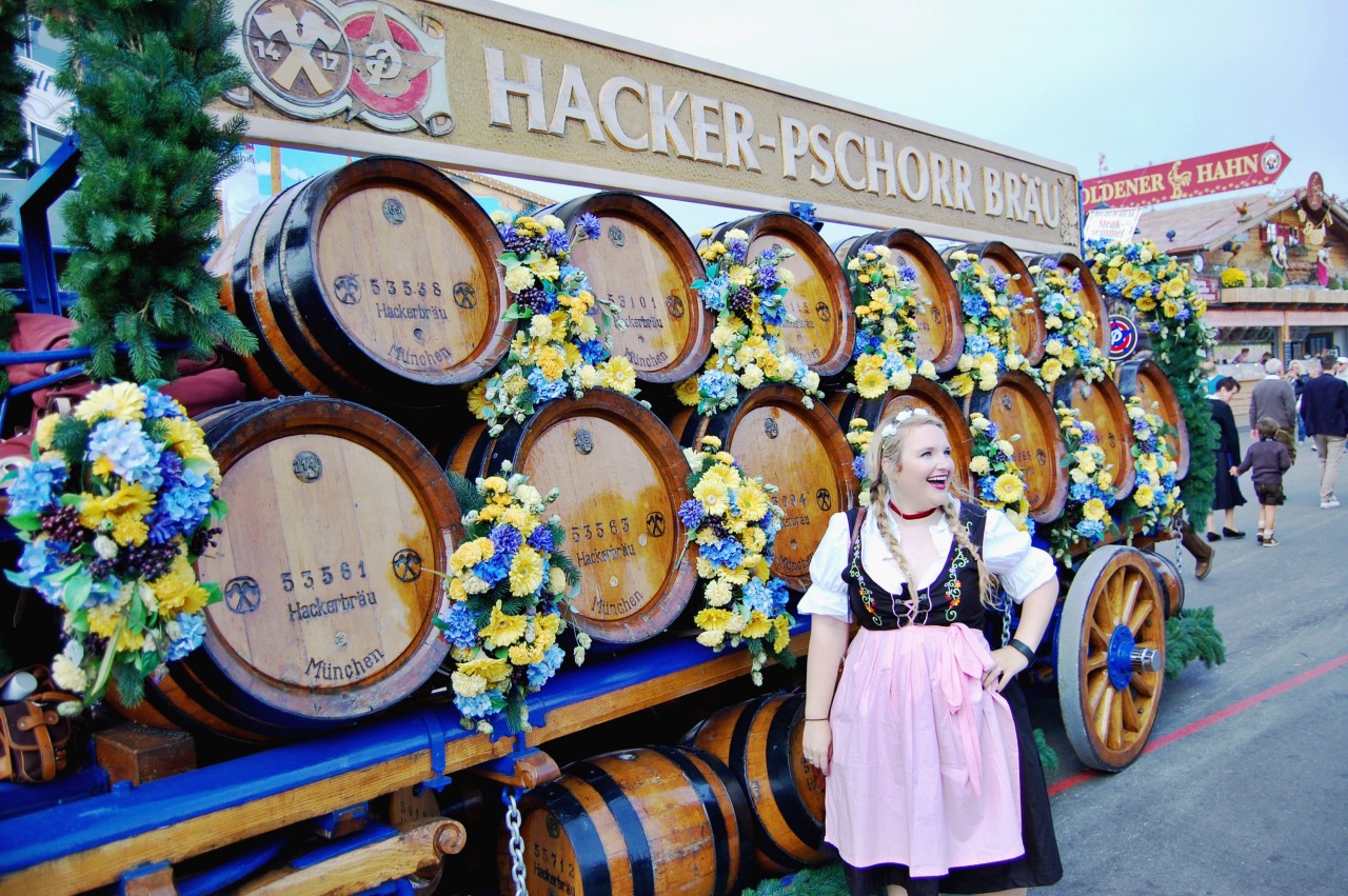 beer_oktoberfest_barrels