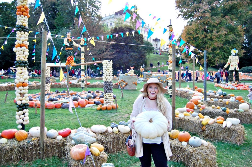 helene_pumpkin_wide