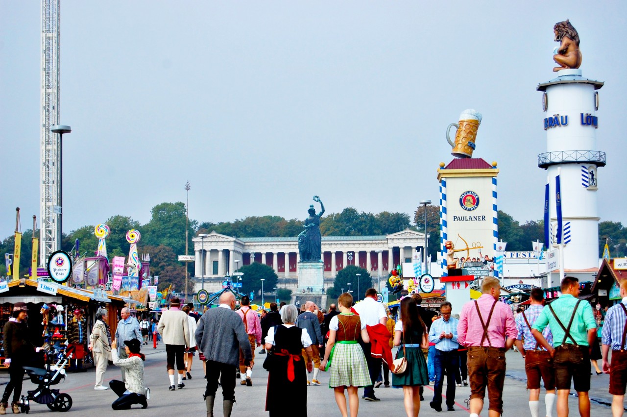 oktoberfste_entrance