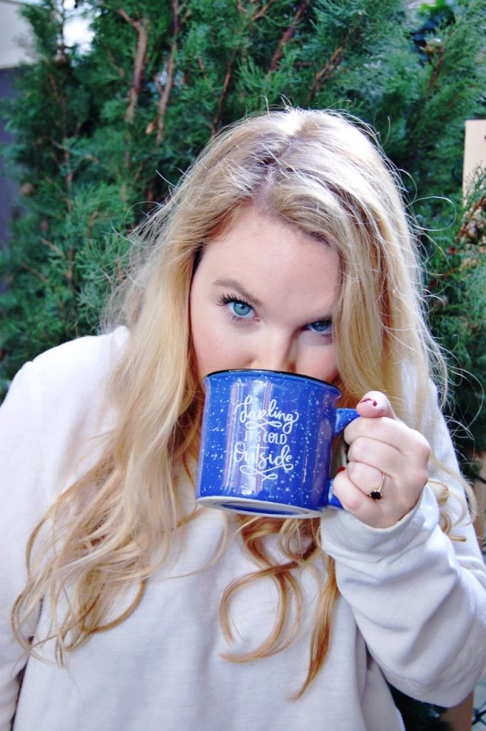 blue-mug-and-eyes