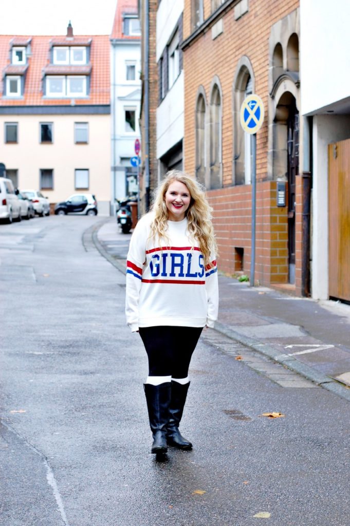 girls_sweatshirt_helene