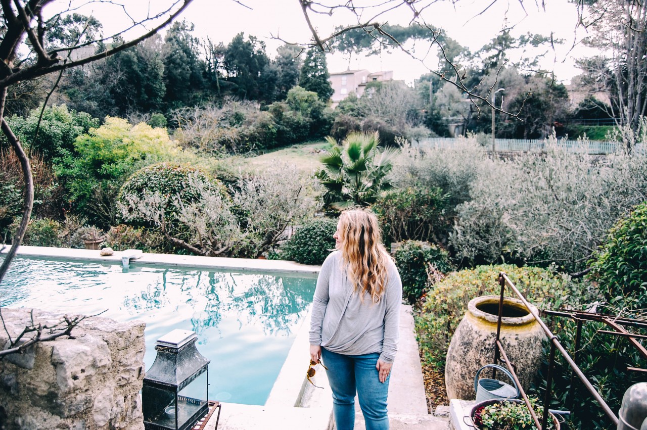 Easy waves hairstyle for Travel Hair